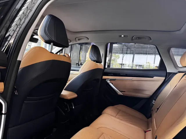 Geely Boyue L — Фото автомобиля 10