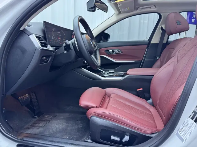BMW 3 Series — Фото автомобиля 11