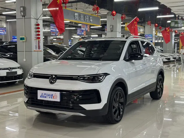 Фотография автомобиля — Volkswagen Tharu