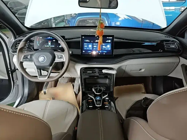 BYD Qin PLUS — Фото автомобиля 9
