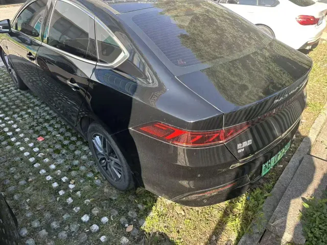 BYD Qin PLUS — Фото автомобиля 6