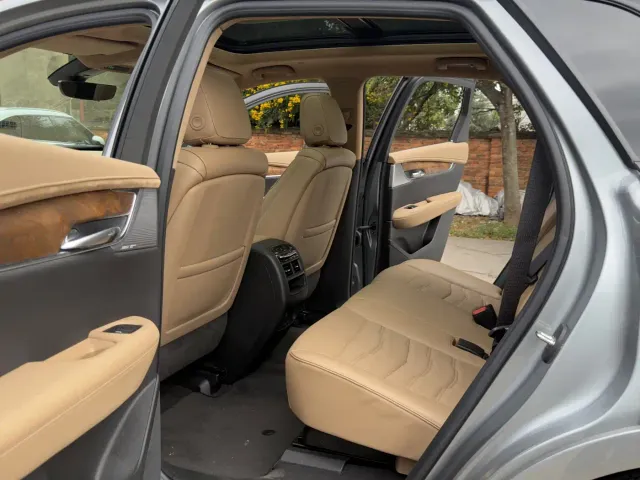Cadillac XT5 — Фото автомобиля 9