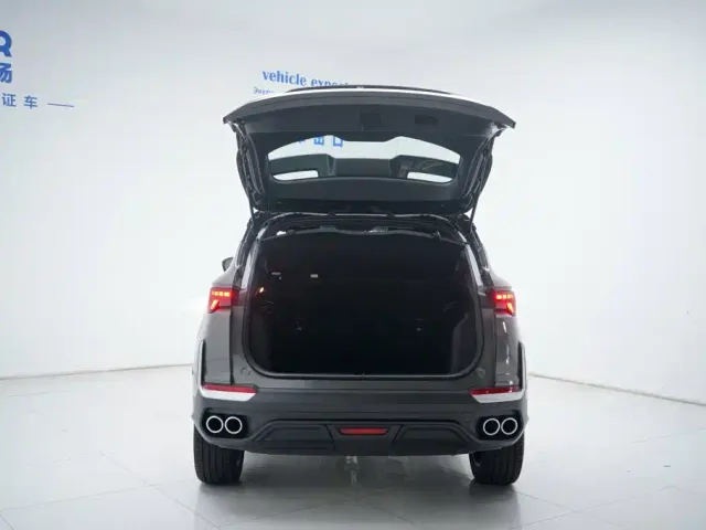 Geely Binyue — Фото автомобиля 8