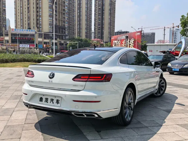 Volkswagen CC — Фото автомобиля 7