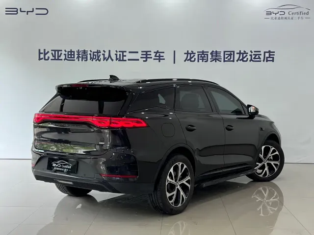 BYD Tang — Фото автомобиля 14