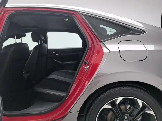 Honda Civic — Фото автомобиля 15