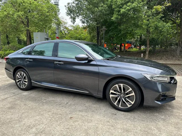 Honda Accord — Фото автомобиля 12