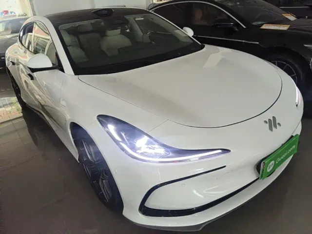 IM Motors L6 — Фото автомобиля 3