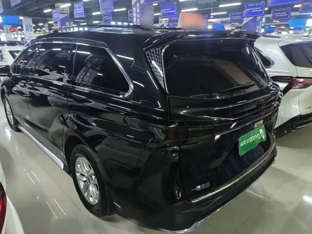 Toyota Granvia — Фото автомобиля 4