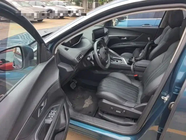 Peugeot 5008 — Фото автомобиля 15