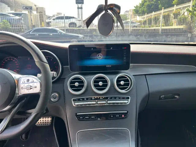 Mercedes-Benz C-Class — Фото автомобиля 12