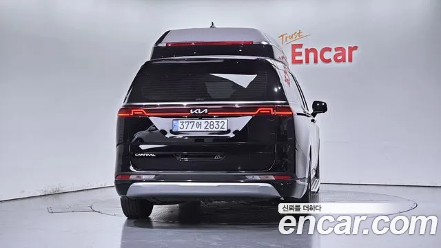 Kia Carnival 4th Gen — Фото автомобиля 4