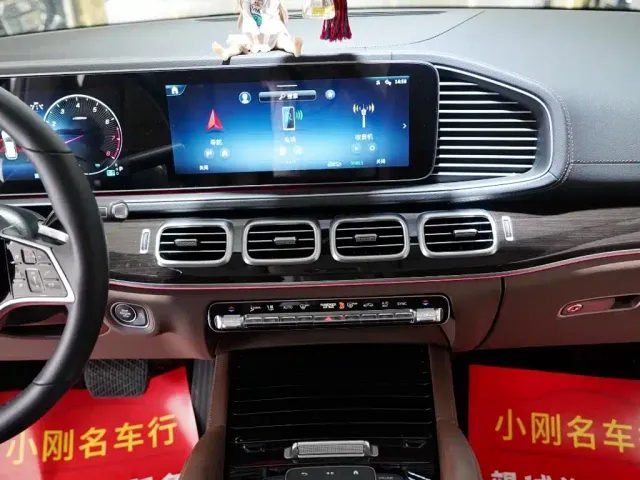 Mercedes-Benz GLE-Class — Фото автомобиля 9