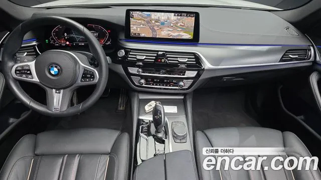 BMW 5 Series G30 — Фото автомобиля 10