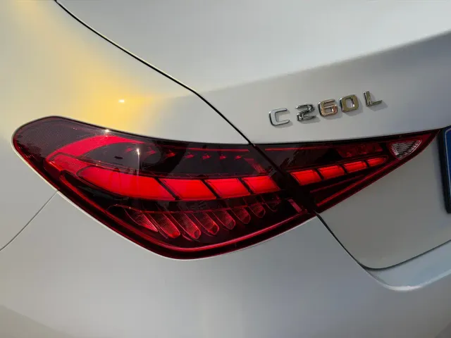 Mercedes-Benz C-Class — Фото автомобиля 12