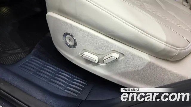 Genesis GV80 — Фото автомобиля 28