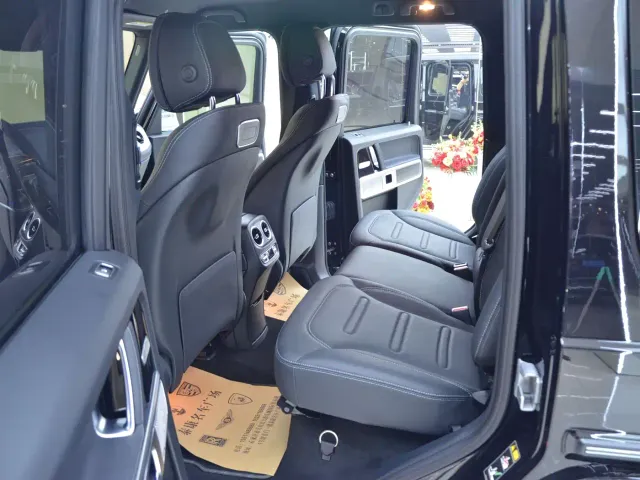Mercedes-Benz G-Class — Фото автомобиля 5