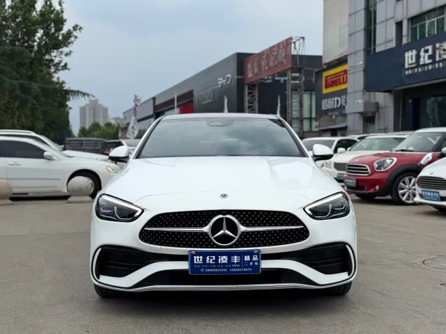 Mercedes-Benz C-Class — Фото автомобиля 2