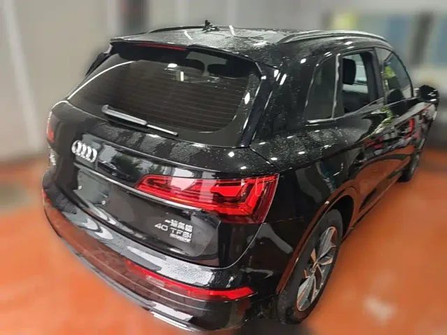 Audi Q5L — Фото автомобиля 9