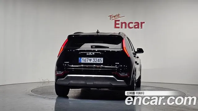Kia Niro The All New Niro Signature — Фото автомобиля 4