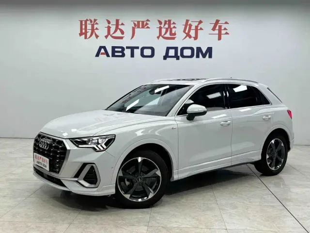 Фотография автомобиля — Audi Q3