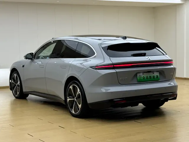 Nio ET5 Touring — Фото автомобиля 8