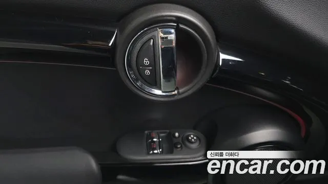 Mini Cooper Cooper Classic — Фото автомобиля 14