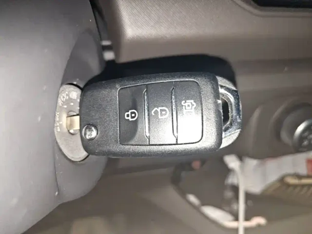 JMC E-Fushun — Фото автомобиля 8