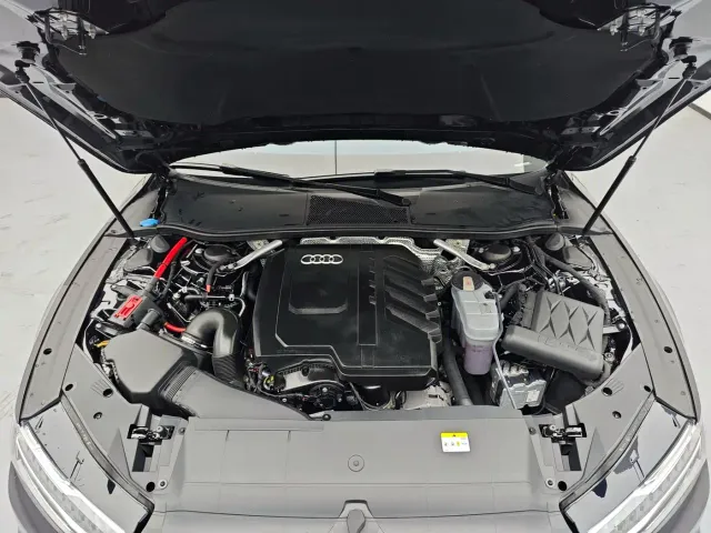 Audi A7L — Фото автомобиля 10