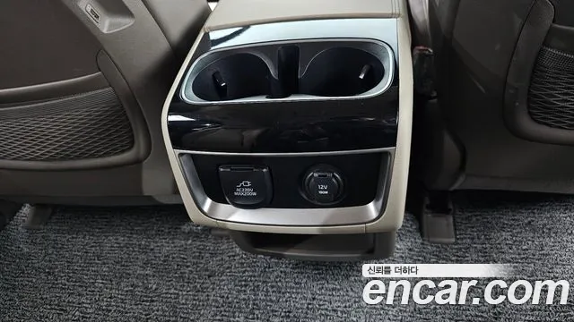 Kia Carnival 4th Gen — Фото автомобиля 24