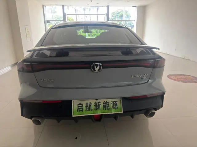 Changan UNI-V — Фото автомобиля 12