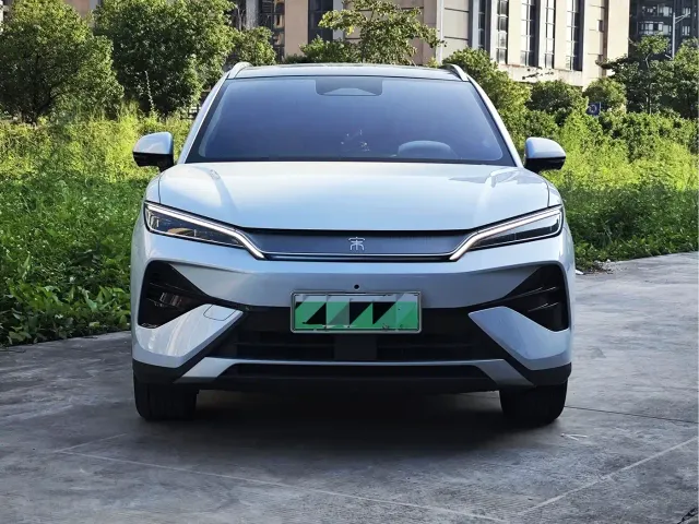 BYD Song Ultra — Фото автомобиля 2