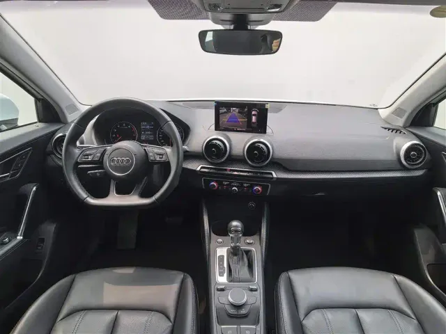 Audi Q2L — Фото автомобиля 6