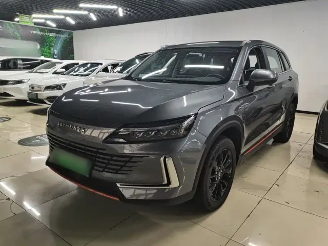 Фотография автомобиля — Skyworth Auto Skyworth HT-i
