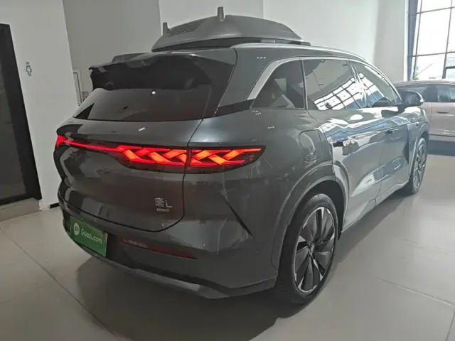 BYD Tang L — Фото автомобиля 6