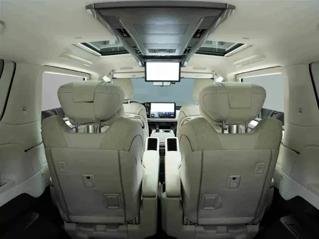 Lexus LM — Фото автомобиля 17
