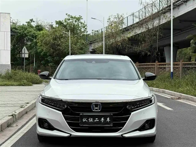 Honda Accord — Фото автомобиля 2