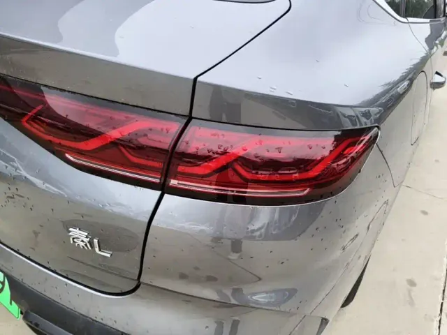 BYD Qin L — Фото автомобиля 7