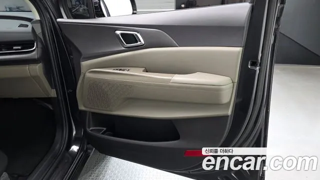 Kia Carnival 4th Gen — Фото автомобиля 13