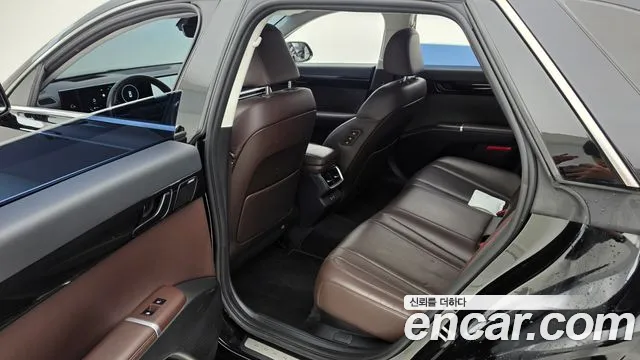 Hyundai Grandeur GN7 — Фото автомобиля 12