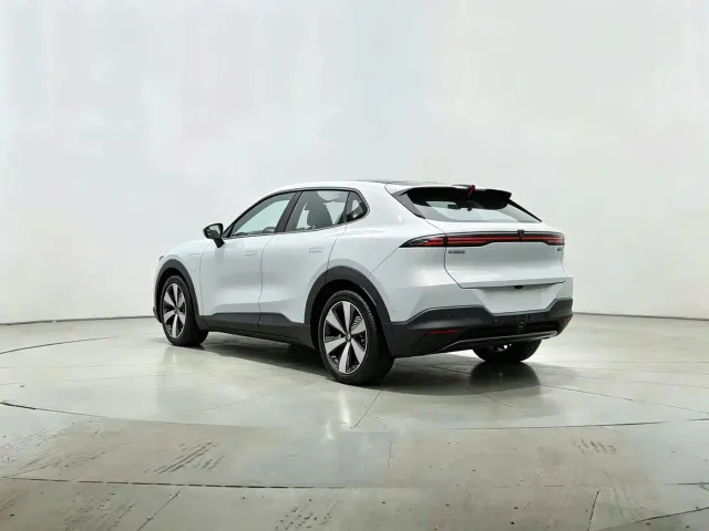 Deepal S05 — Фото автомобиля 9