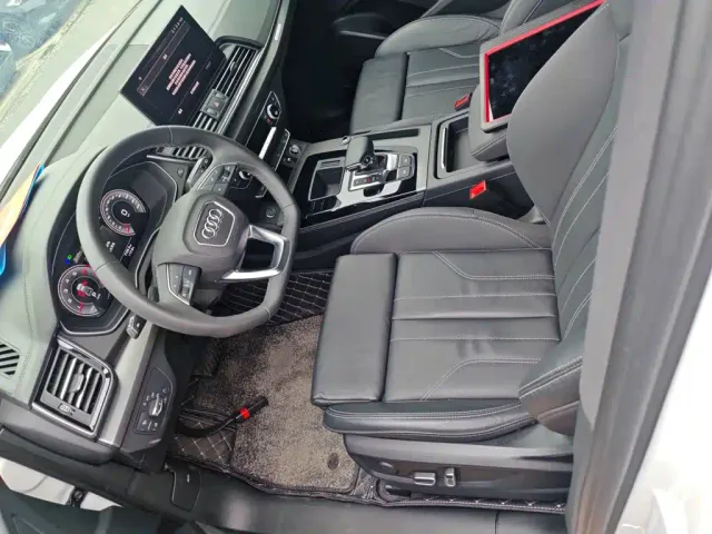 Audi Q5L — Фото автомобиля 14