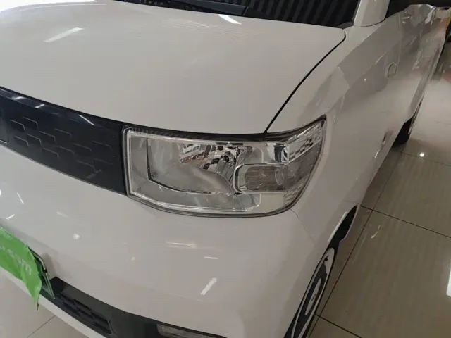 Wuling Hongguang Mini EV — Фото автомобиля 23