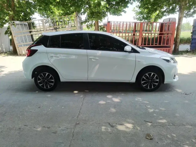 Toyota Vios FS — Фото автомобиля 13