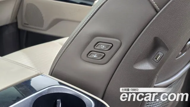 Kia Canival Carnival 4 поколение Бензин 9 мест Signature — Фото автомобиля 28