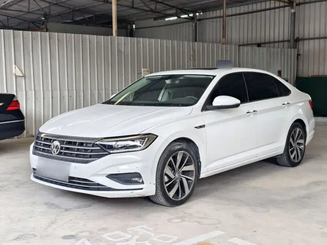 Фотография автомобиля — Volkswagen Sagitar