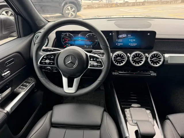 Mercedes-Benz EQB — Фото автомобиля 19