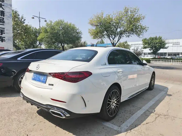 Mercedes-Benz C-Class — Фото автомобиля 4