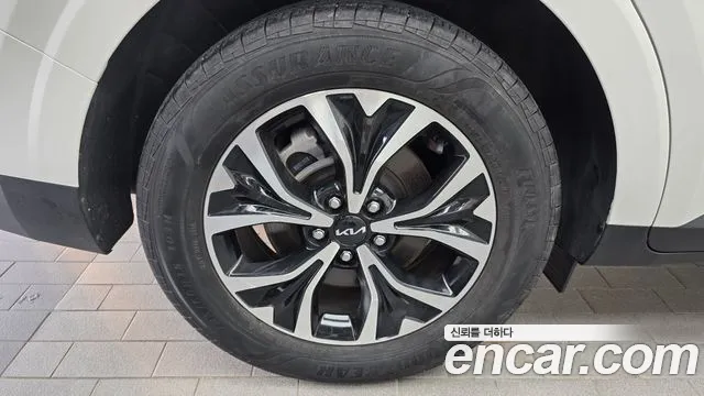 Kia Canival Carnival 4 поколение Бензин 9 мест Prestige — Фото автомобиля 5