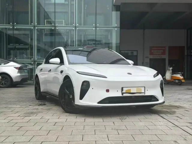 Nio ET5 — Фото автомобиля 3